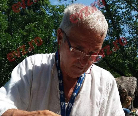 Constructorul de povești