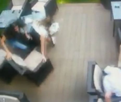 Cum să MORI fără să faci NIMIC! Clienții unei terase din Brașov au trecut prin CLIPE DE COȘMAR - VIDEO