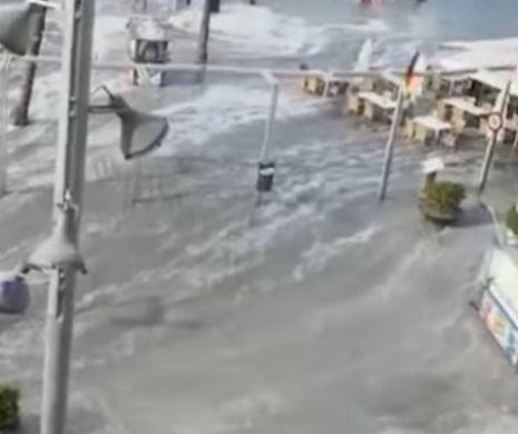 FENOMEN APOCALIPTIC pe plaja unei stațiuni îndrăgite de români! Apa A MĂTURAT TOTUL - VIDEO