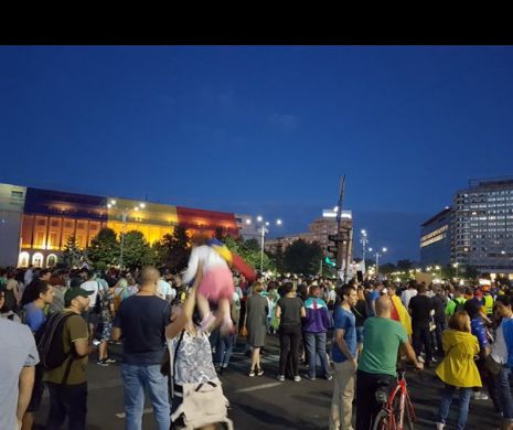 ÎNCEPE VIOLENȚA la PROTESTELE #rezist? Un personaj cunoscut ANUNȚĂ „RĂZBOIUL CIVIL”. „Confruntarea este INEVITABILĂ!”