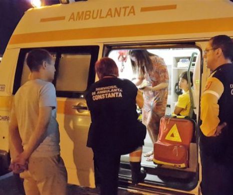 Incident ȘOCANT la Constanța. COPII ATACAȚI și RĂNIȚI de o PISICĂ în timp ce mâncau la o terasă din portul Tomis