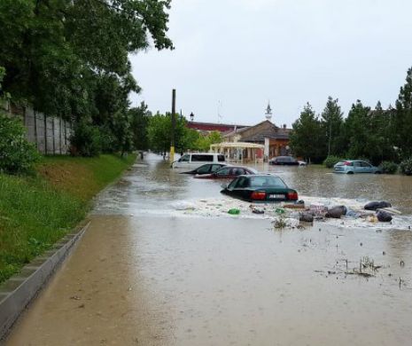 Județul Constanța, sub cod portocaliu de ploi. INUNDAȚII La CERNAVODĂ, în centru