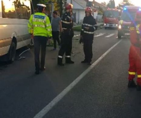 O FETIȚĂ a fost LOVITĂ de o mașină. VINOVATUL A FUGIT de la locul faptei