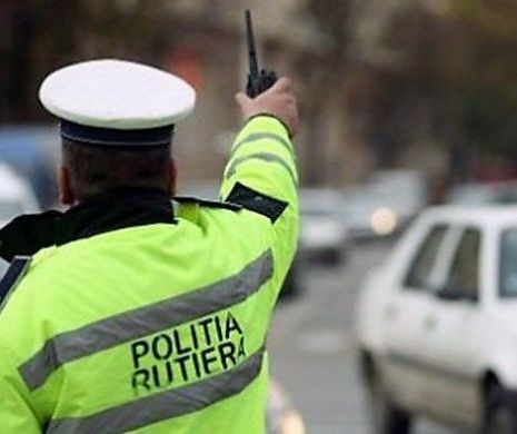 PANICĂ în trafic! Polițiștii au intervenit de URGENȚĂ. S-au tras FOCURI DE ARMĂ