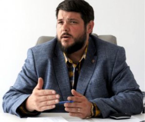 Primăria SECTOR 4 construieşte GRĂDINA cu APĂ de PLOAIE şi TROTUARUL PERMEABIL