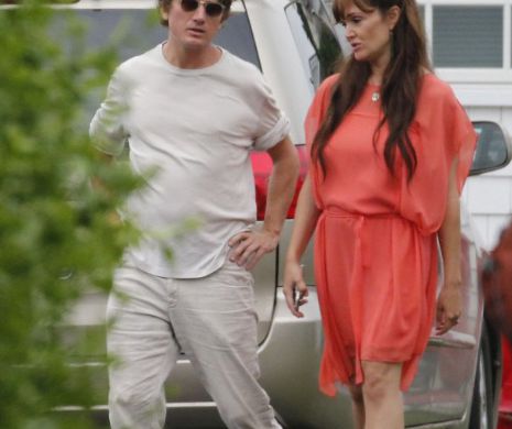 Robert Kennedy al III-lea se plimbă DESCULŢ alături de fosta spioană CIA, Amaryllis Fox înainte de marea NUNTĂ. FOTO