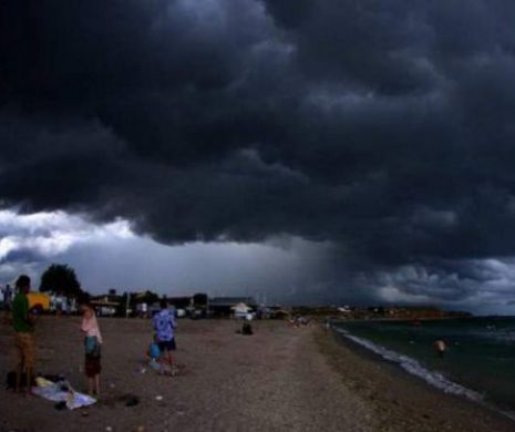VEȘTI DURE de la meteorologi! FENOMENE EXREME pentru următoarea perioadă. SURPRIZE pentru cei care vor să meargă la mare
