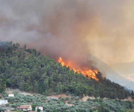 ALERTĂ! Grecia, din nou în FOCURILE IADULUI. AVERTISMENT pentru toți turiștii români, de la MAE
