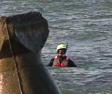 ALERTĂ pe LITORALUL ROMÂNESC. Salvamarii au pornit în căutarea unui bărbat ÎNGHIȚIT DE APE