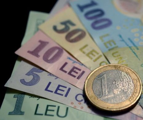 Cursul valutar. Leul, una CALDĂ, alta RECE