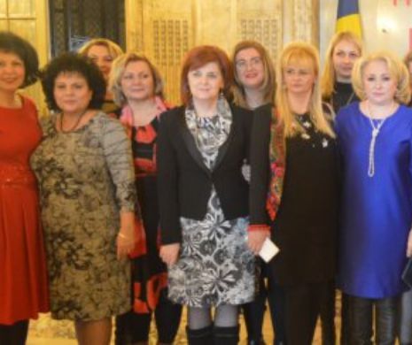Femeile în politică sunt o mină de aur. Aduc bani partidelor