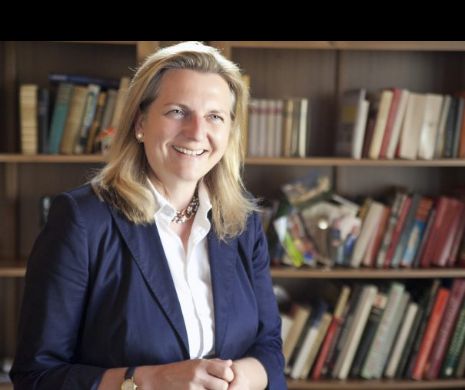 Karin Kneissl a lăsat KAZACIOCUL lui Putin pentru SAMBA și BOSSA NOVA diplomației europene
