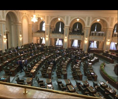 Președintele DISTRUGE concediul SENATORILOR. Disputele asupra unei LEGI EXTREM de IMPORTANTE continuă