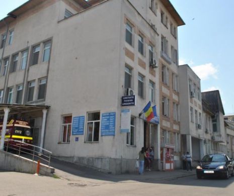 Șocant. A intrat în spital și a cerut ajutor, dar i s-a spus să sune la 112! ANCHETĂ.