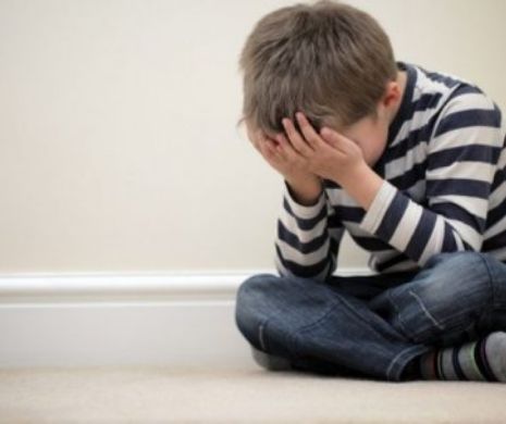 Torționara unui băiețel de opt ani, mamă model pentru Protecția Copilului