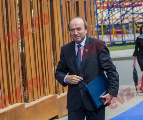 Tudorel Toader, răspuns TRANȘANT cu privire la SANCȚIONAREA Laurei Kovesi. „Dumneavoastră puneți o întrebare la care știu că știți răspunsul”