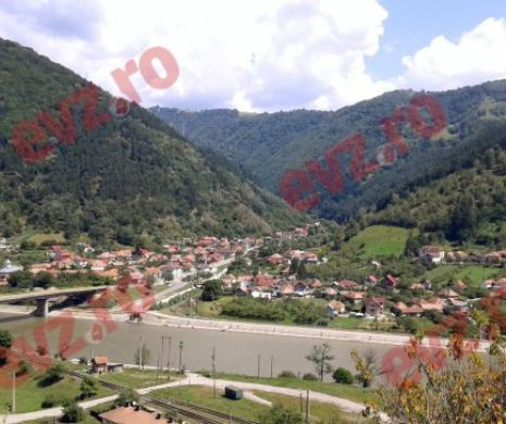 Câinenii Mici - satul cu două Românii într-o singură inimă