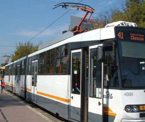 JUMĂTATE din Capitală, PARALIZATĂ. Cel mai folosit TRAMVAI din București NU CIRCULĂ
