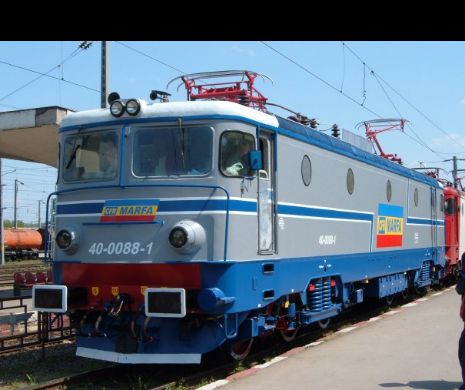 Nervi la final de vacanță pentru sute de români. Călătoria cu trenul a devenit o mare aventură