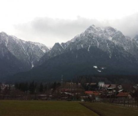 Operaţiune de salvare în zona Jepii Mici. Opt turişti rătăciţi pe platoul Bucegilor, recuperaţi la această oră de salvamontiştii din Buşteni