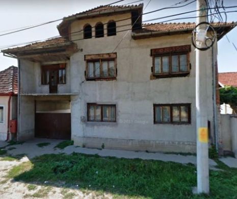 Palat de rromi scos la licitație de ANAF