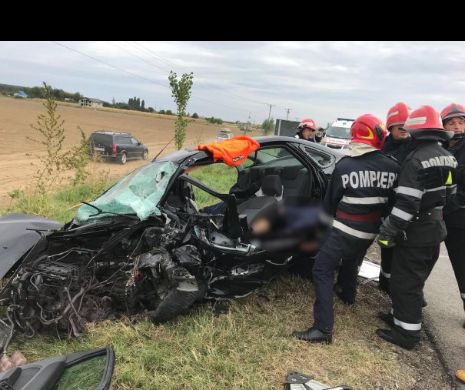S-a DECLANȘAT PLANUL ROȘU de intervenție! Accident TERIFIANT pe DN 2. Două persoane au MURIT, alte șase sunt rănite