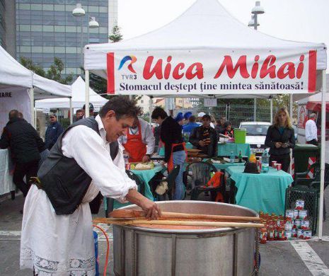 Uica Mihai, un maestru care-și povestește rețetele în grai bănățean. Bucătăria nu merge la stomac, merge la suflet