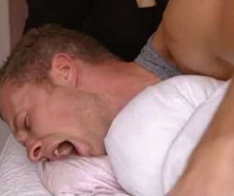 Experiment EXTREM DE DUREROS. Doi BĂRBAȚI au NĂSCUT LIVE. Ce a urmat a fost SPECTACULOS