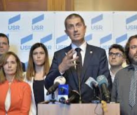 Lider al comunității GAY pe listele de la EUROPARLAMENTARE din partea USR