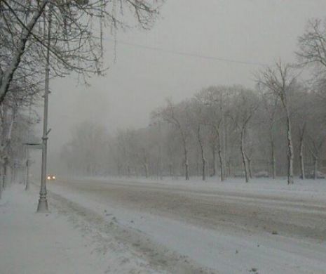 NINGE MASIV în România! Circulație rutieră ÎNCHISĂ