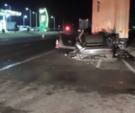 O întreagă familie a pierit într-un accident. În acest timp, hoții le jefuiau casa