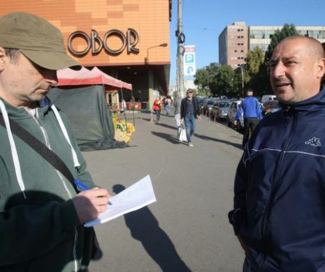 Referendumul familiei văzut dintre tarabele Oborului