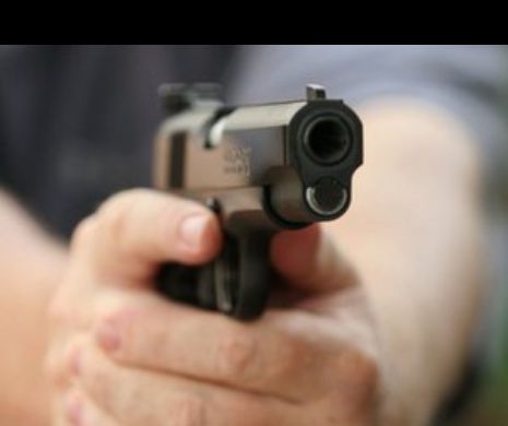 Român, arestat pentru crimă în stil mafiot în Italia. Şi-a executat victima cu patru gloanţe în cap. Ce le-a declarat autorităţilor e ŞOCANT