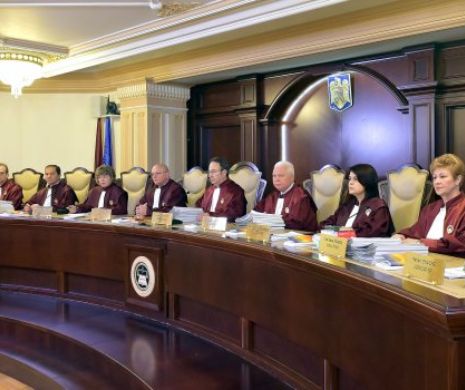 Un reputat avocat analizează modificările din legile Justiţiei (II). Prof.univ. Petre Buneci a prins în ofsaid Curtea Constituţională, care se contrazice singură privind înlăturarea din dosare a probelor obținute nelegal