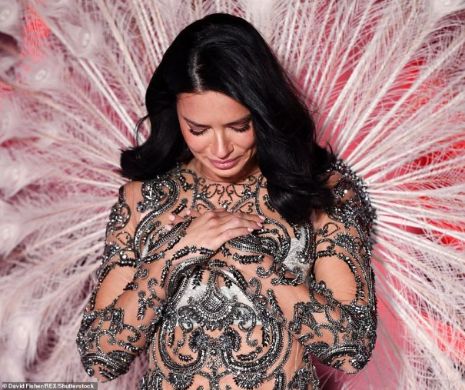 Adriana Lima confirmă în lacrimi retragerea de la Victoria's Secret. Foto în articol