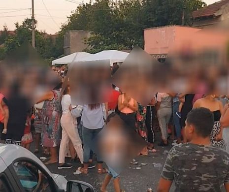 Ce au făcut două familii de rromi cu COPIII lor? Micuții nici nu au REALIZAT ce se întâmplă