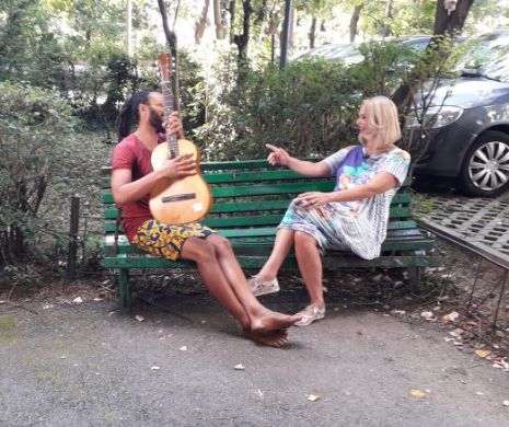 Cel mai faimos muzician ghanez își spune povestea in emisiunea Iulianei Marciuc