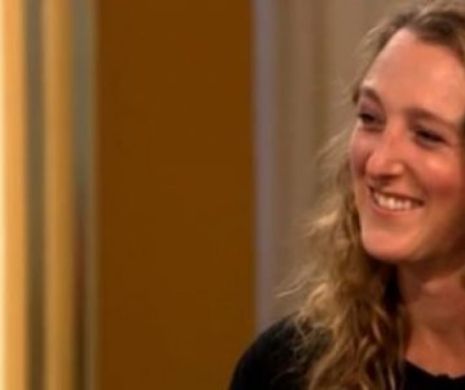 Povestea de iubire dintre o FEMEIE şi o FANTASMĂ:  „Mi-a cerut să mă căsătoresc cu el. A făcut asta fără să cadă în genunchi. Mai ales că nu-i are”