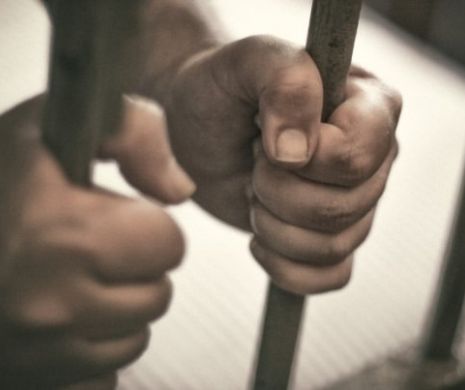 A încercat să evadeze din închisoare în noaptea de Crcăiun. Ce s-a întâmplat când a ajuns la gardul închisorii înalt de șase metri