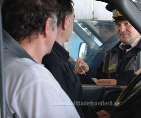 Copii ascunși într-o mașină descoperiți de poilițiștii de Frontieră