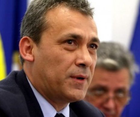 Dan Pavel, concluzie DURĂ: Din cauza PROȘTILOR pasivi sau agresivi, trăim de 30 de ani într-o țară dominată de FSN/PDSR/PSD!