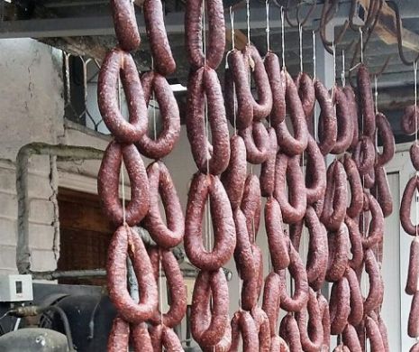 Hoți de sezon: au furat ”pomana porcului”
