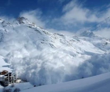 „Minune” de CRACIUN. Băiețel de 12 ani, surprins de avalanșă, a scăpat teafăr și nevătămat după ce a stat 40 de minute îngropat în nămeți