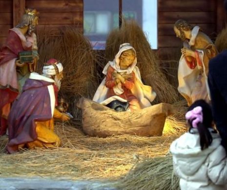 Pentru a RĂMÂNE „religios neutre“  în MALL-uri  este INTERZISĂ scena NAŞTERII DOMNULUI