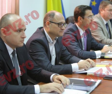 Sistemul PCR de la CSM. Un avocat rom este dovada vie că selecţia viitorilor magistraţi se face pe ochi frumoși