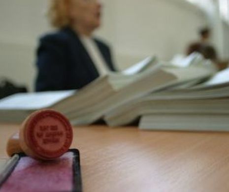 Sondaj: câți români vor vota la prezidențialele din țară?