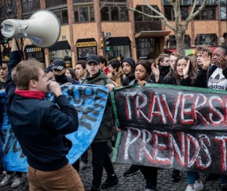 Unde este Macron?  Preşedintele Franţei  „este dat DISPĂRUT”