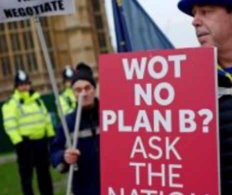 A minţit Theresa May? Unde-i PLANUL B, se întreabă parlamentarii britanici şi opinia publică