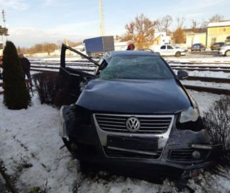 ACCIDENT de TREN. Doi adolescenți au văzut MOARTEA CU OCHII