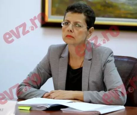 Foştii procurori Ciprian Man şi Cristian Ardelean, puşi sub acuzare de Adina Florea